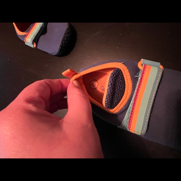 Blue Kids Cat & Jack Velcro Water Shoes, Size 8 - Picture 3 of 5